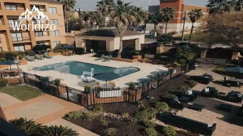 Pool in Courtyard by Marriott San Antonio